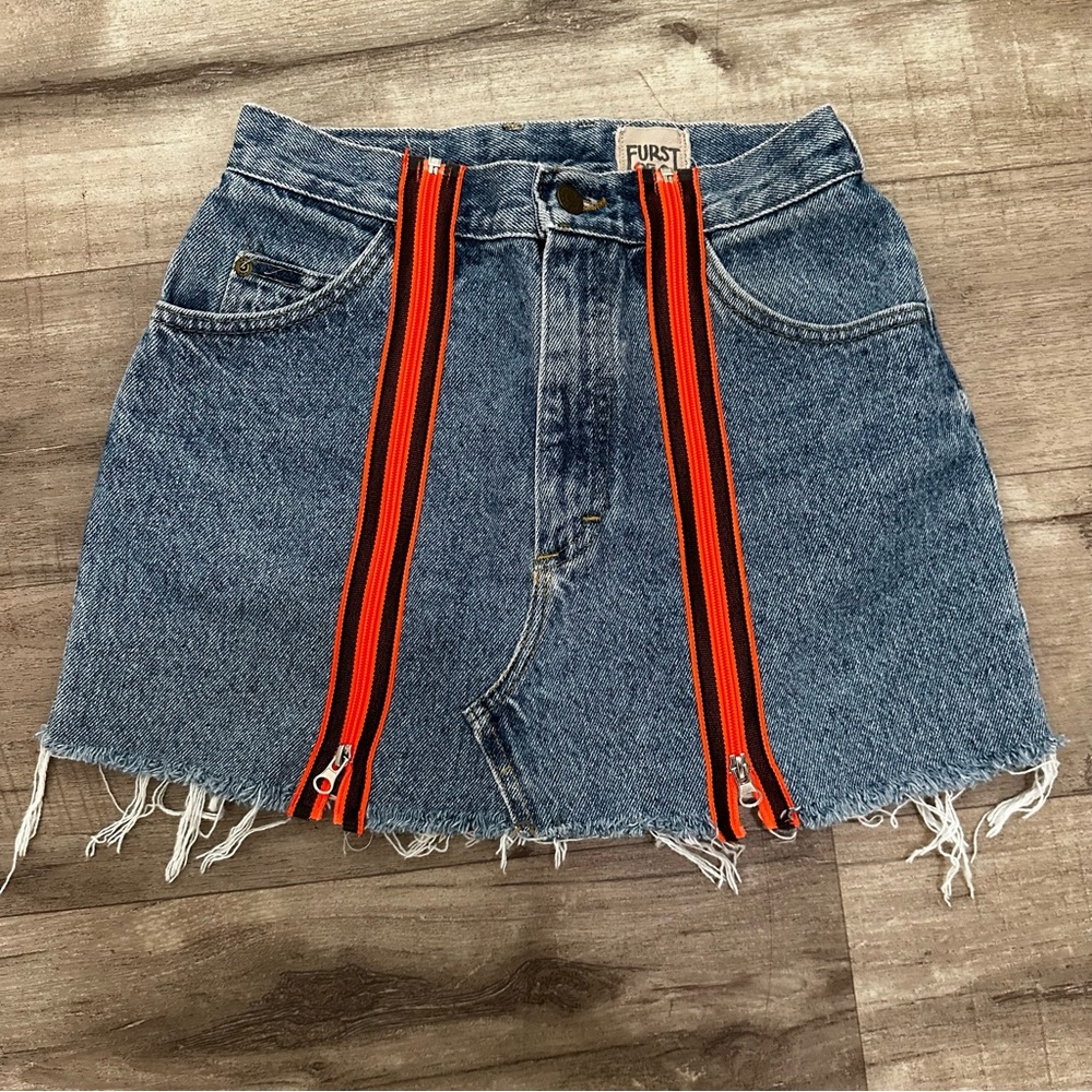 Furst of a Kind Rework Zipper Denim Levi’s Summer Mini Skirt Size 26/27